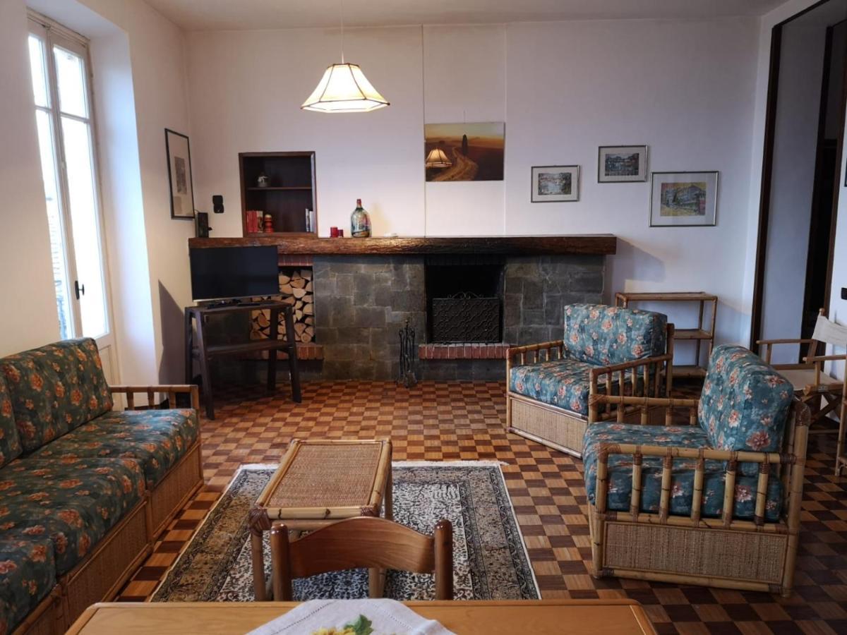 Appartamento Le Due Rocche Arona Dış mekan fotoğraf